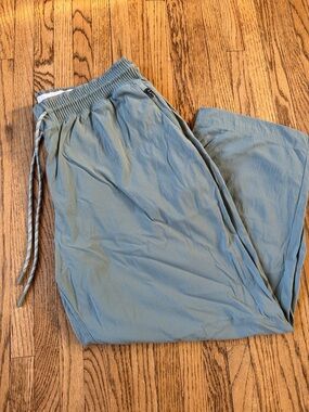 Athleta Trekkie Straight Crop Pants